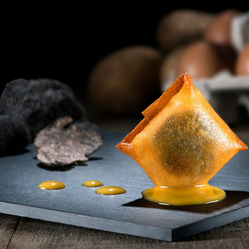 PINTXO HUEVO Y TRUFA