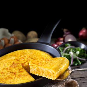 TORTILLA DE PATATA CON CEBOLLA